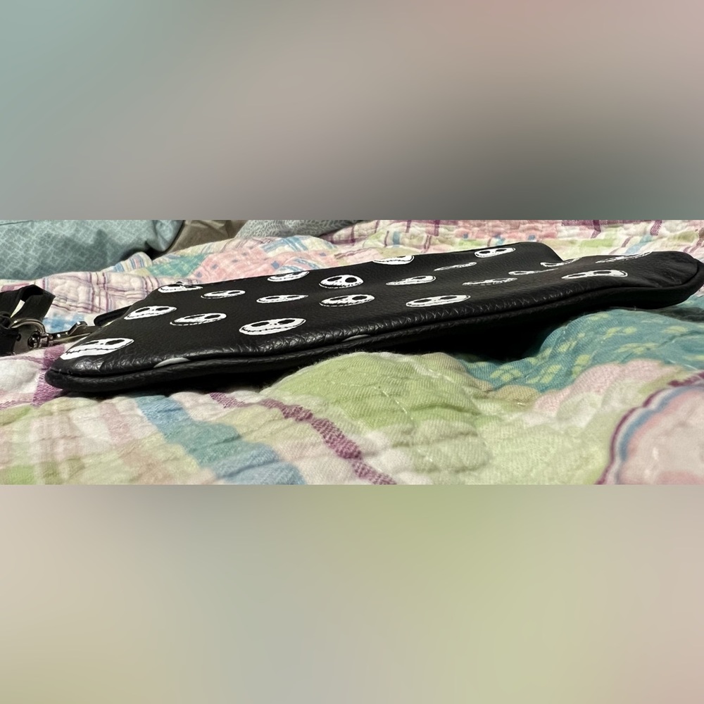 Nightmare Before Christmas Wristlet - Picture 2 of 6